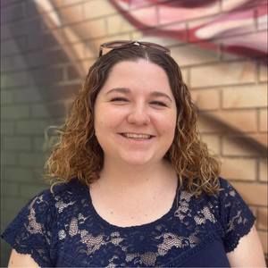 Meet your Posher, Daniella